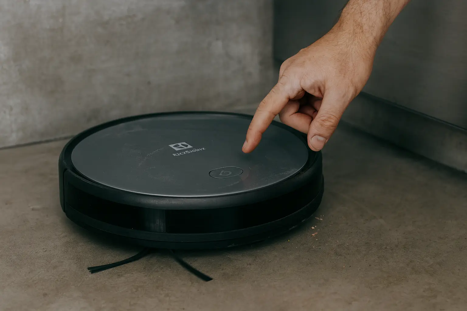 3 robô aspirador de pó Electrolux home-e control experience para limpeza eficiente