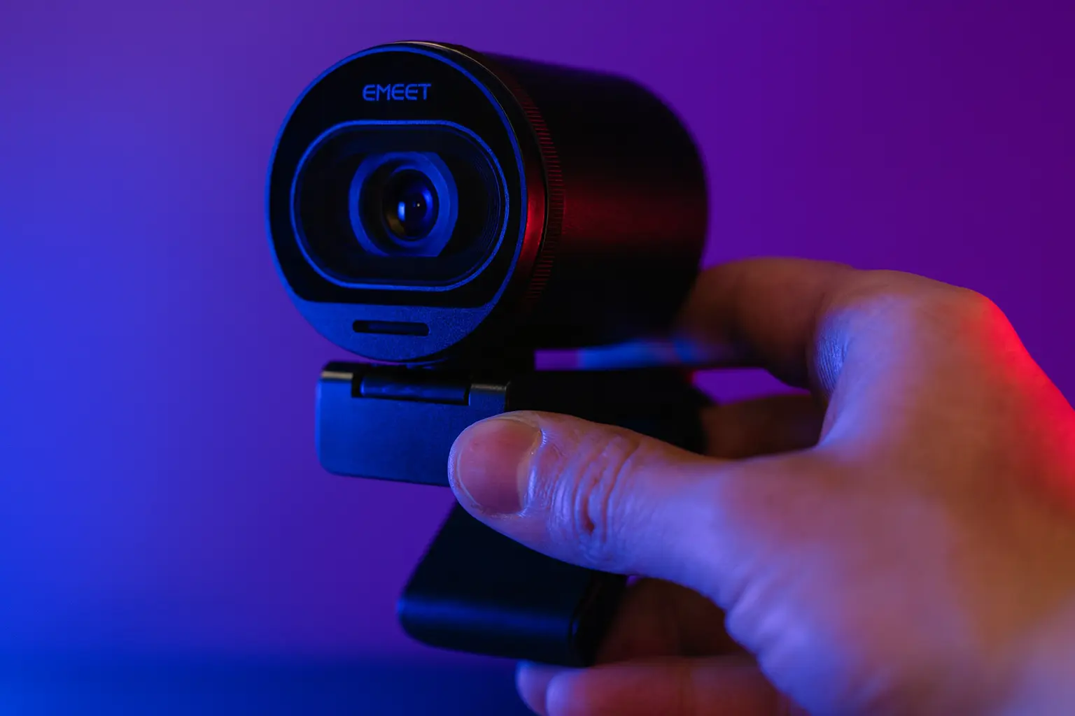 EMEET Webcam 4K tem 11% de desconto na Amazon