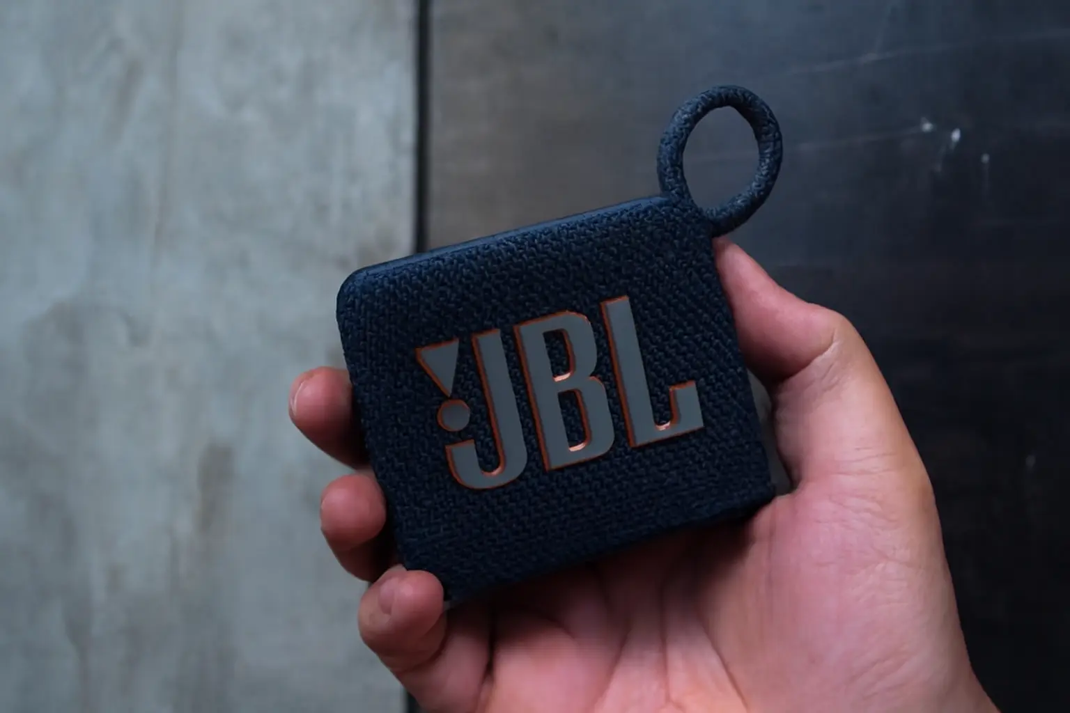 3 Melhores Caixas de Som JBL GO4 para Quem Ama Música