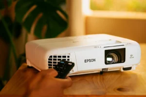 Que placa comprar? Revisamos a Epson PowerLite E20 focando em custo/benefício.