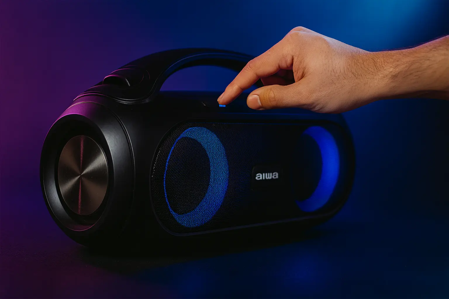 Desmontamos a Aiwa Boombox BBS-02A: qualidade de construção vale o preço?