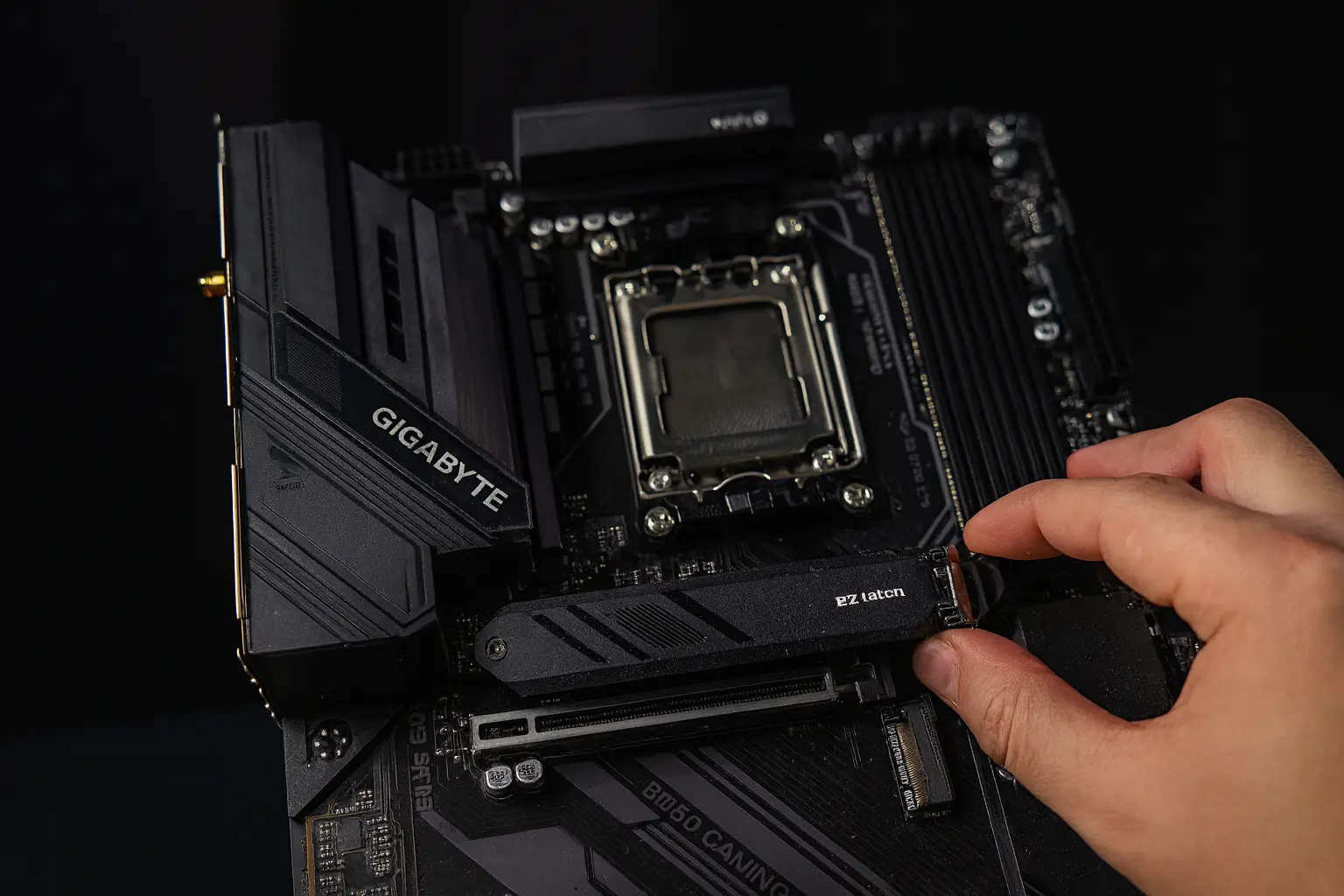 Review focado em creators: GIGABYTE X870 Gaming é boa para edição e streaming?