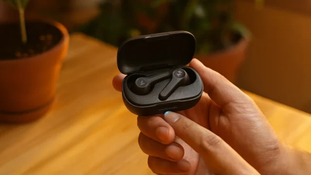 Descontos de até 15%: 3 smartphone Motorola Moto G75 5G em oferta especial