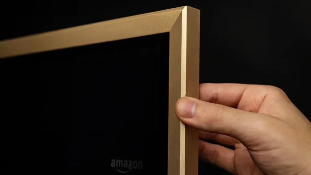 Suporte Echo Show 15: 3 acessórios que realmente importam