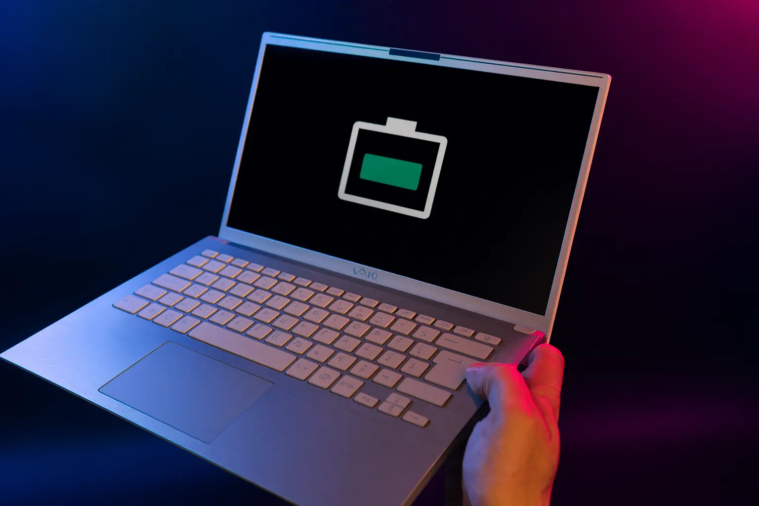 Notebook VAIO F14 tem 12% OFF na Amazon; segurança avançada em destaque