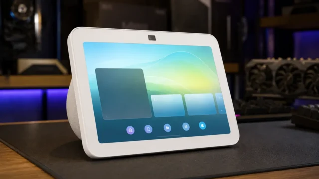Echo Show 8 3ª geração: tela e hub fazem diferença?