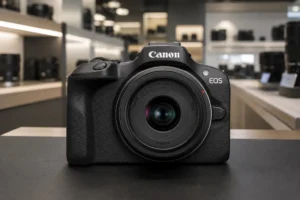 Canon R100 com lente 18-45mm atende quem quer sair do celular