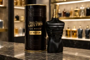 Le Male Le Parfum aposta em presença noturna, não em uso universal